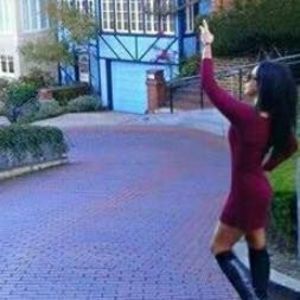 Meet your Posher, Sera